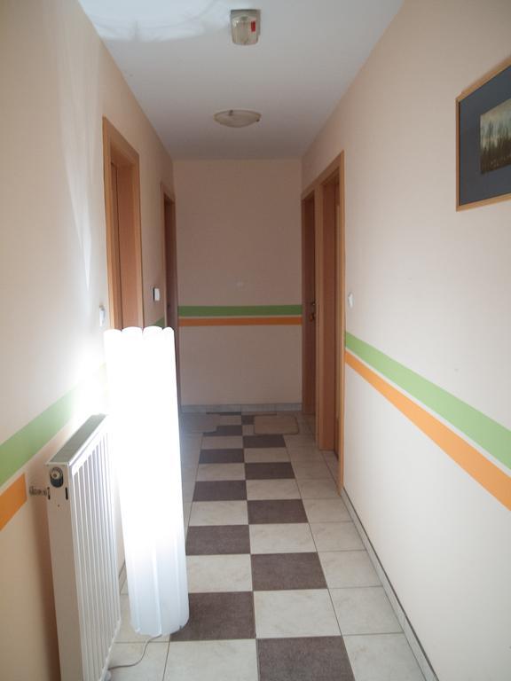 Guest House Pri Treh Lipah Ptuj Eksteriør billede
