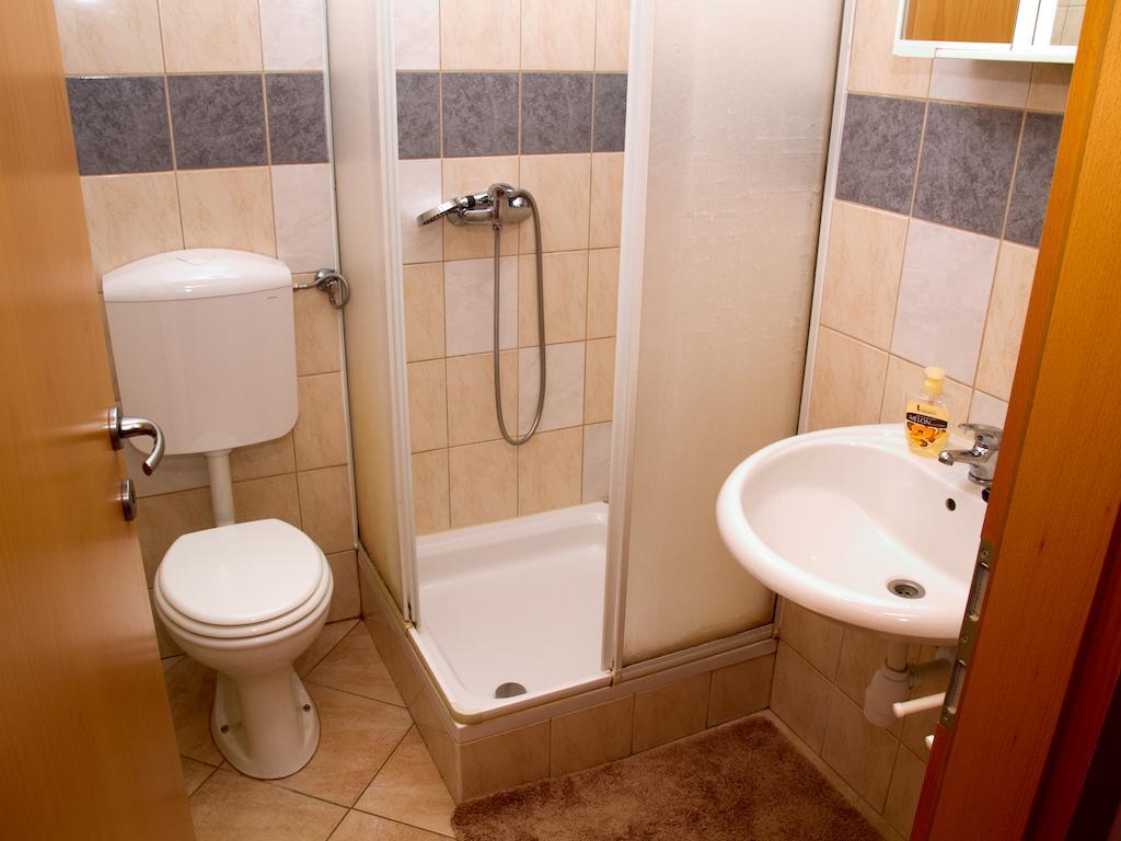 Guest House Pri Treh Lipah Ptuj Eksteriør billede