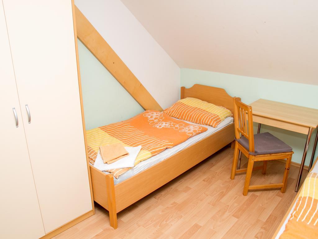 Guest House Pri Treh Lipah Ptuj Eksteriør billede
